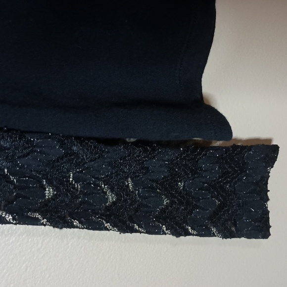 Forever 21 Black Sweater With Lace Long Sleeves - Picture 4 of 6
